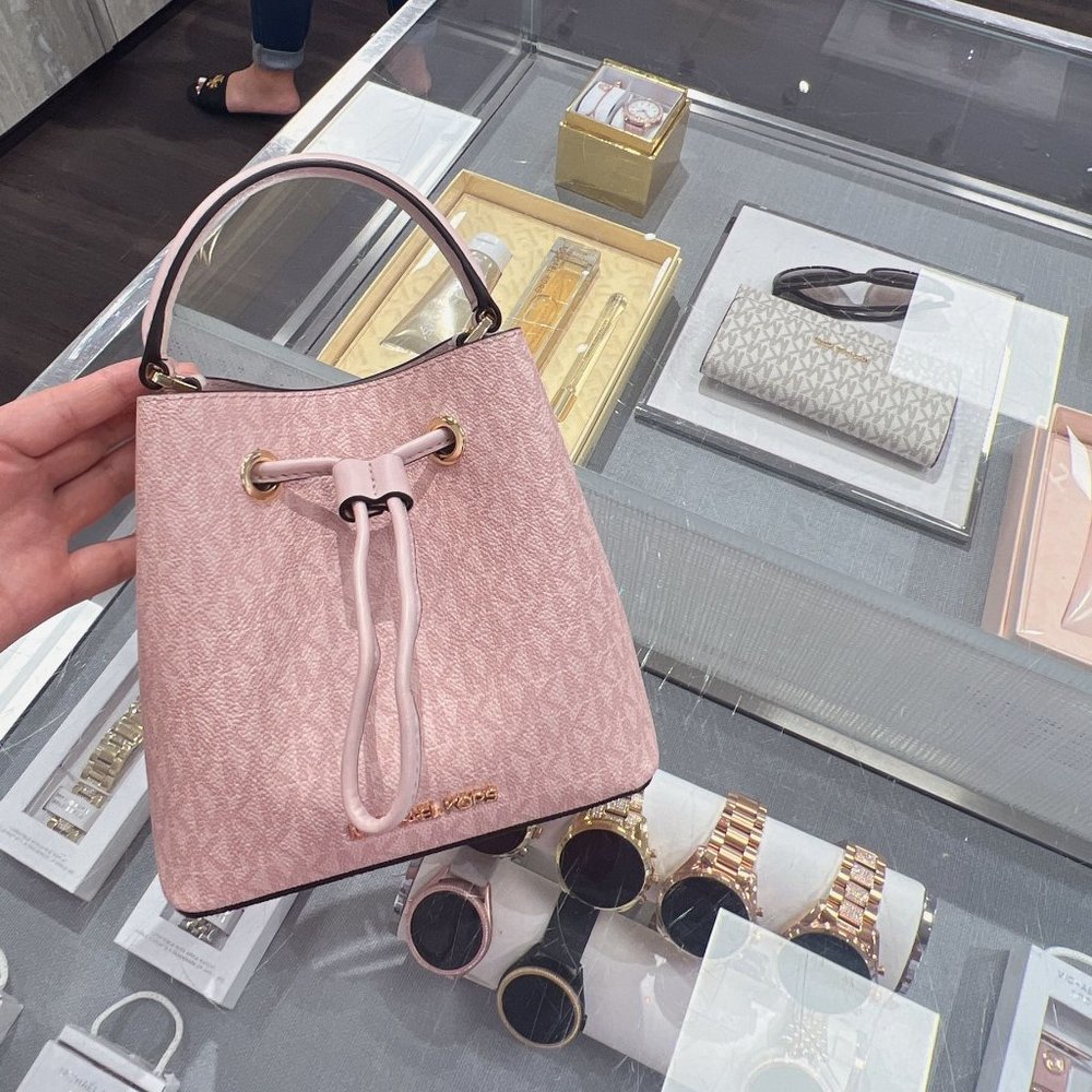 New Michael Kors Suri Small Bucket Bag Crossbody MK Powder Blush Pink